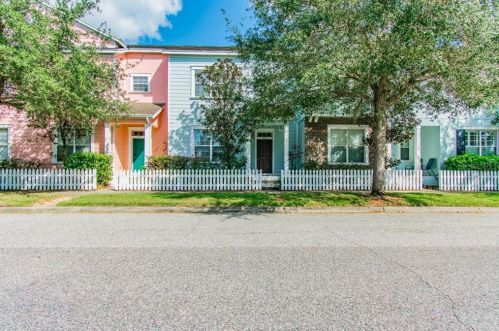 6138 Hadley Commons Dr, Riverview FL  33578-4270 exterior