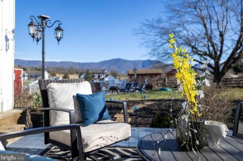 509 6th St, Richmond National Battlefiel VA  22835-1449 exterior