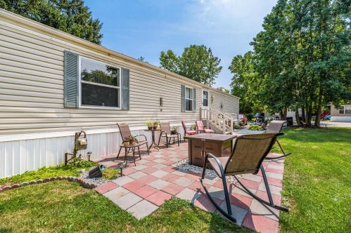 8612 Hollyhock Ln, Orient, OH 43146-9754