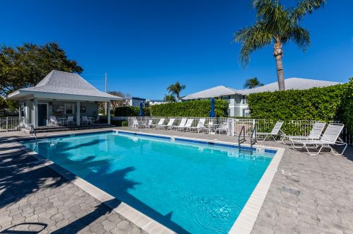 651 Elkcam Cir, Marco Island FL  34145-2272 exterior