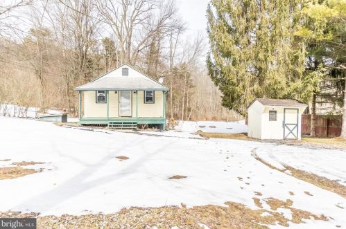 211 Fox Hollow Rd, Shermansdale, PA 17090-8409