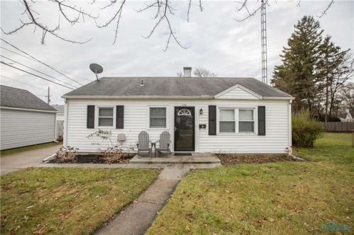 1101 Shelly Ave, Maumee, OH 43537-2918