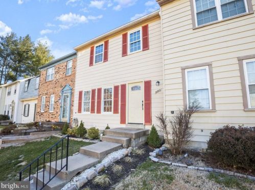 8209 Stationhouse Ct, Lorton, VA 22079-1203