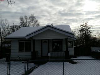 1114 Bridgeport Ave, Spokane, WA 99207-2811