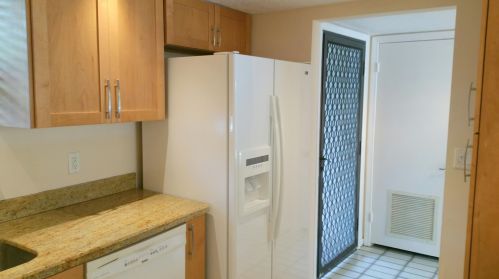 2424 Federal Hwy, Boynton Beach FL  33435-2453 exterior