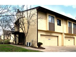 749 Hampton Ridge Dr, Akron, OH 44313-8138