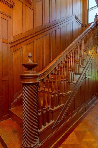 16 Garfield Pl, Poughkeepsie NY 12601-4326 exterior