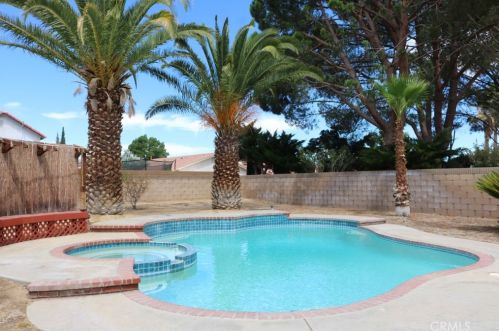 43915 11th St, Lancaster, CA 93535-4468