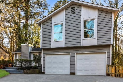 528 Rockborough Ter, Stone Mountain GA  30083-3844 exterior
