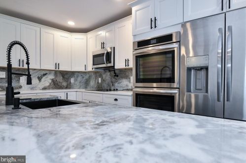 380 Ivy Mills Rd, Glen Mills PA  19342-1424 exterior