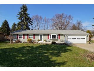 627 Ledge Rd, Macedonia, OH 44056-1023