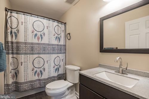 21 Fawn Ct, Lumberton Township NJ  08048-4279 exterior