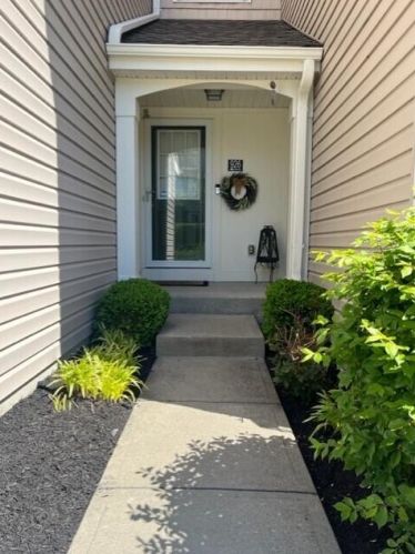 926 Waterpointe Ln, Covington KY  41018-3873 exterior