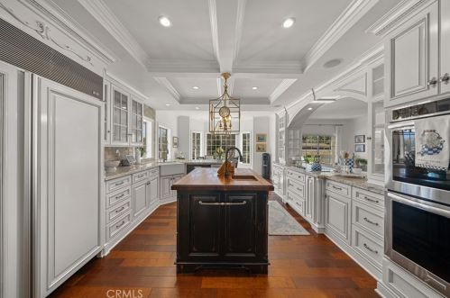 41664 Camino Del Vino, Temecula CA  92592-8439 exterior