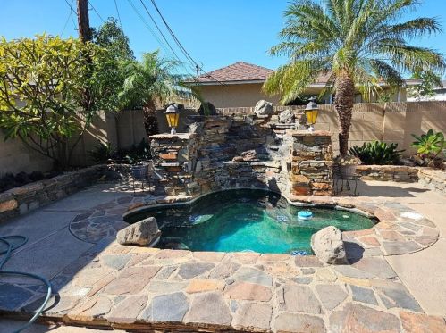 4323 Radnor Ave, Lakewood, CA 90713-2546