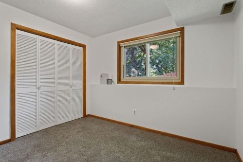 7741 Banks Ct, Inver Grove Heights MN  55077-5810 exterior