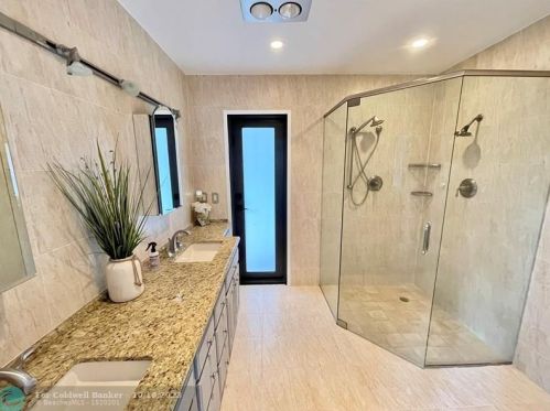 1630 118th Ter, Hollywood FL  33026-2546 exterior