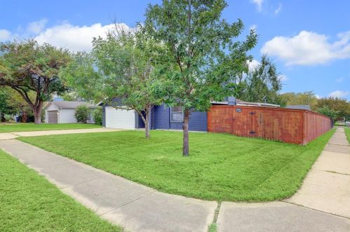 6300 Capriola Dr, Austin TX  78745-3716 exterior