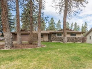 1002 Bellwood Dr, Spokane WA  99218-2905 exterior