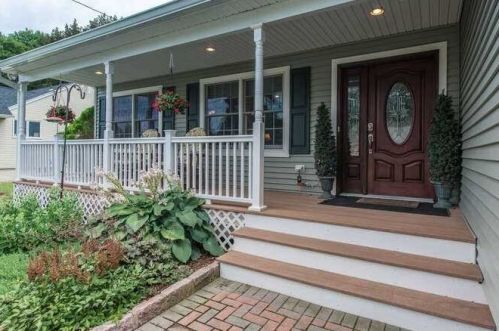 51 Delbalso Blvd, New Hamburg, NY 12590-2307