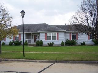325 Thornwood Dr, Rochester, OH 44090-1392