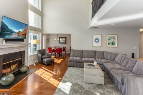 291 Riveredge Dr, Chatham Township NJ  07928-3104 exterior