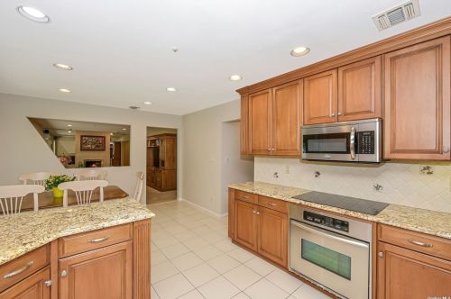 80 Stonehurst Ln, Huntington Station NY  11746-7934 exterior