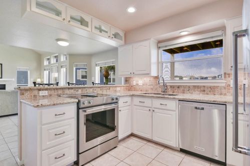 25314 Intrepid Ln, Galveston TX  77554-6612 exterior