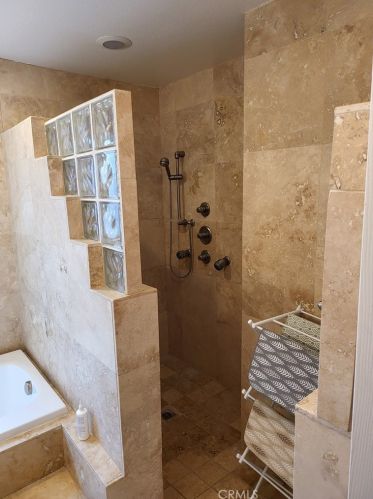 11803 Casimir Ave, Hawthorne CA  90250-1994 exterior