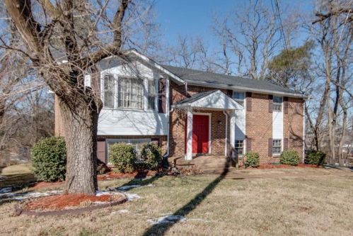 242 Cedarview Dr, Antioch, TN 37013-4442