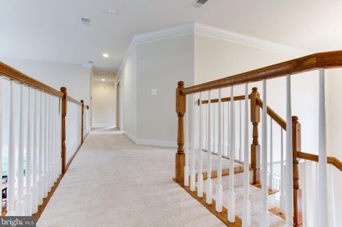 5594 Tucson Ct, Haymarket VA  20169-3145 exterior