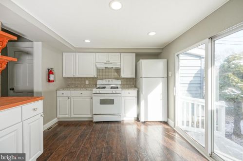 124 Sussex St, Gloucester NJ  08030-1449 exterior