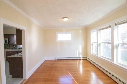 321 Narragansett St, Providence RI  02905-4144 exterior