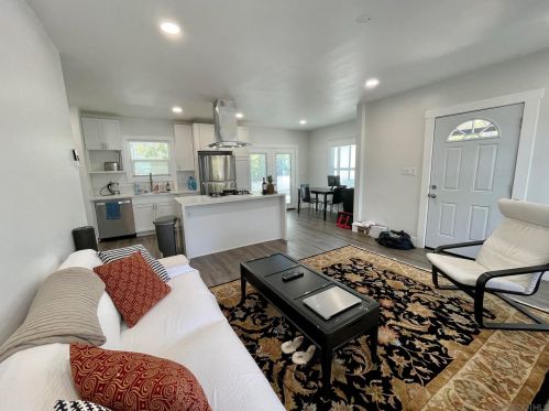 1947 Meade Ave, San Diego CA  92116-4016 exterior