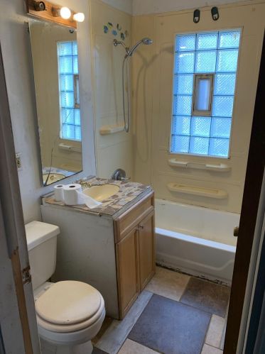 3032 163rd Pl, Hammond IN  46323-1116 exterior