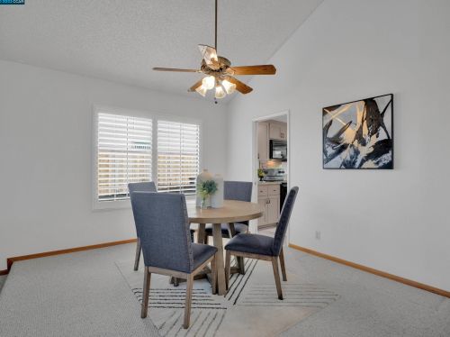 3652 Ponderosa Trl, Pinole, CA 94564-2804