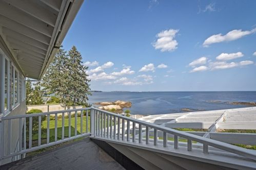 60 Littles Point Rd, Swampscott, MA 01907-2832