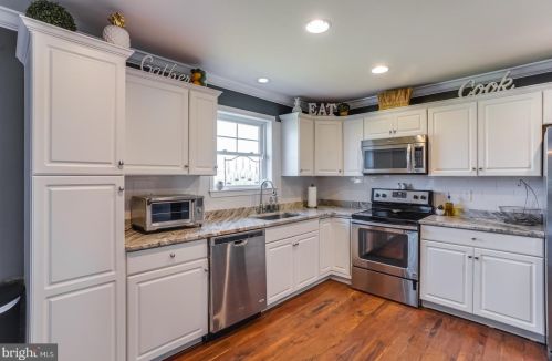 6738 Sharps Rd, Slaughter Beach DE  19963-4194 exterior