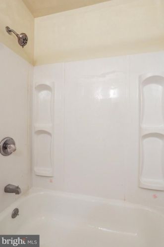 166 Hyde Park Ln, Charles Town WV  25414-4545 exterior