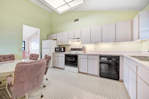 4370 Westlake Dr, Titusville FL  32780-5995 exterior