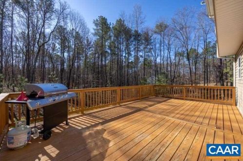 2286 Ridge Rd, Bybee VA  22963-4006 exterior