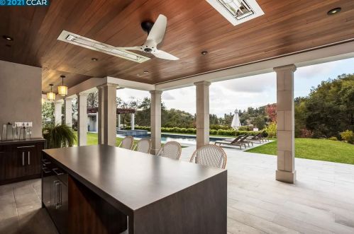 519 Miner Rd, Orinda CA  94563-1426 exterior