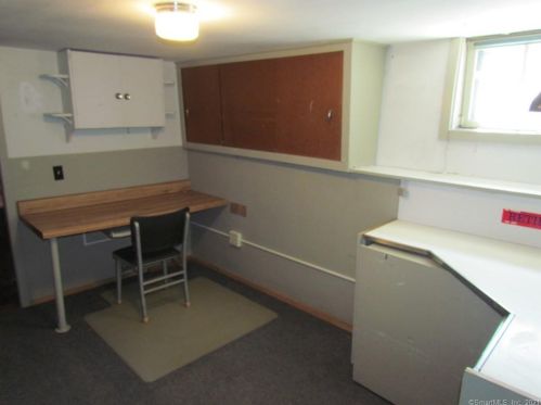 32 Denison Ave, Groton CT  06340-4415 exterior