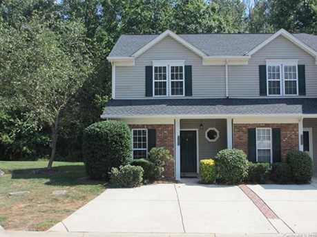 9381 Kimmel Ln, Charlotte, NC 28216-1861