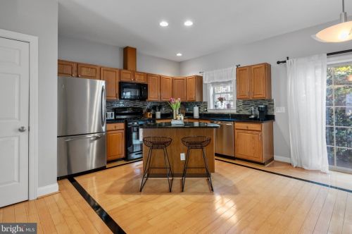 911 Hancock St, Philadelphia PA  19123-2303 exterior