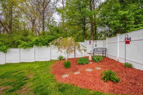 6025 Spicewood Ave, Florence KY  41042-1328 exterior
