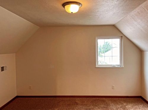 3713 Windslow Dr, Valpo IN  46383-7144 exterior