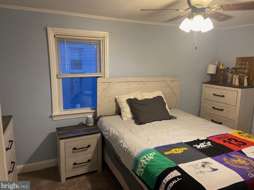 121 Hollywood Ave, Norristown PA  19403-1621 exterior