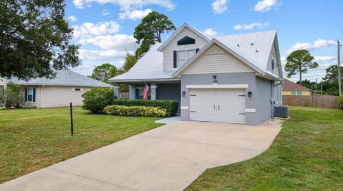 1725 8th Ave, Vero Beach, FL 32962-7047
