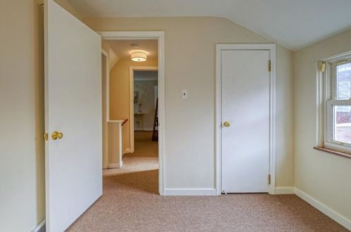 3820 Howley St, Pittsburgh PA 15224-1439 exterior